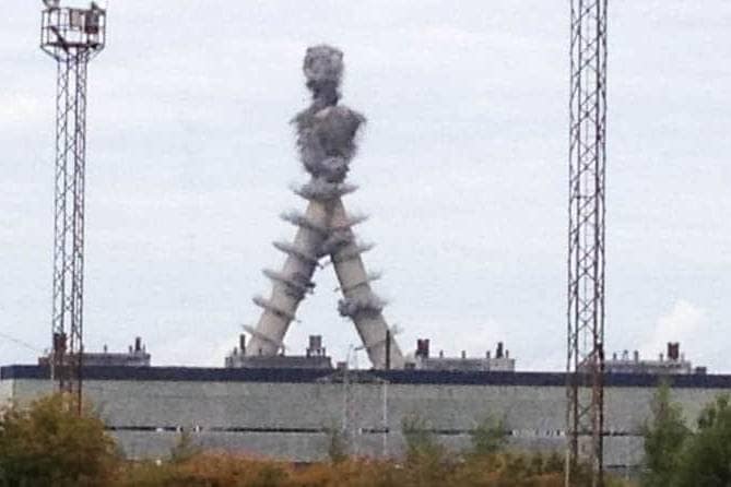 Cockenzie-Power-Station-Being-Blown-Up-Real-Marketing