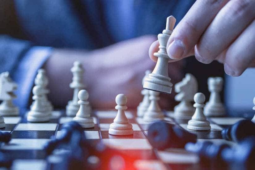 Execution of strategy - chess moves